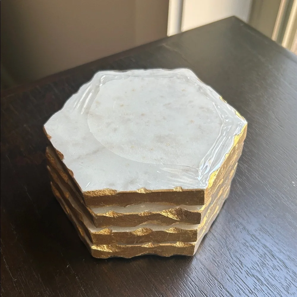 Vernazza Marble Coasters (Set of 4) - White and Gold